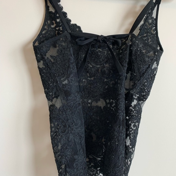 Aritzia/Babaton black lace tank top - Picture 3 of 3